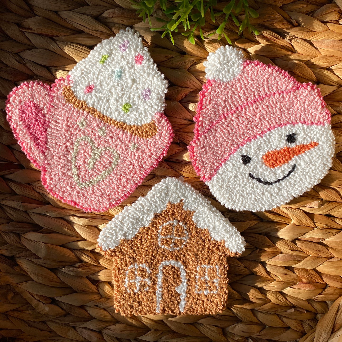 Holiday Christmas Gingerbread House | Snowman | Mug | Handmade punch needle mug rug coaster